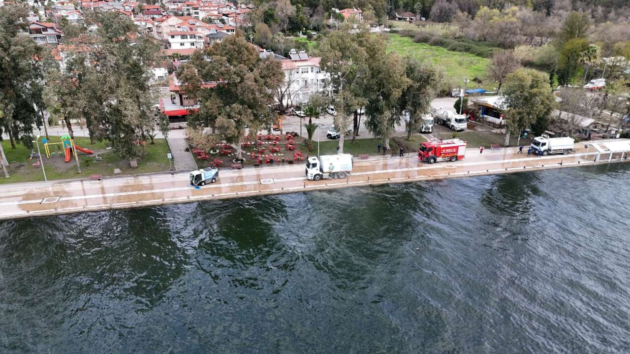 Köyceğiz’de Taşkın Temizliği: Büyükşehir Sahada 3